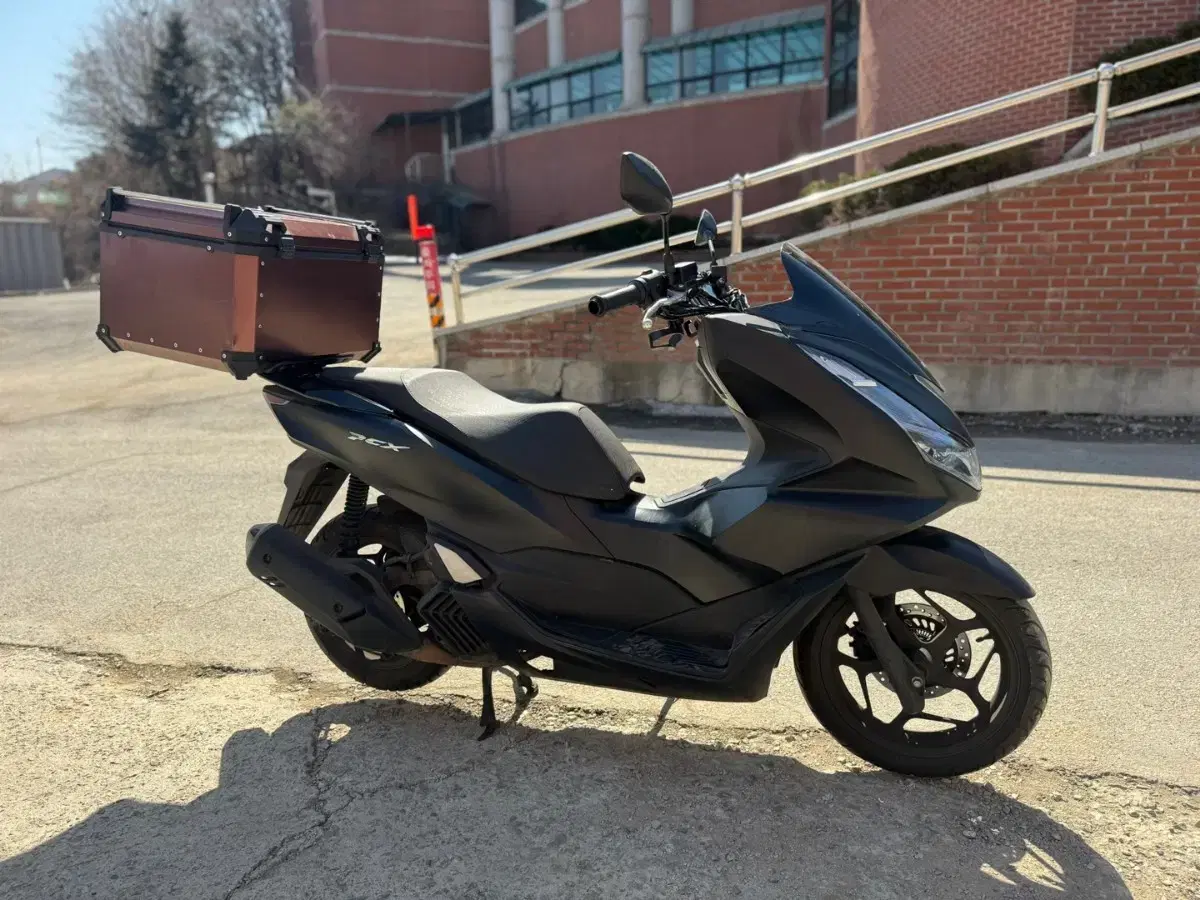 혼다 pcx125 22년 abs 짧은키로수 판매합니다